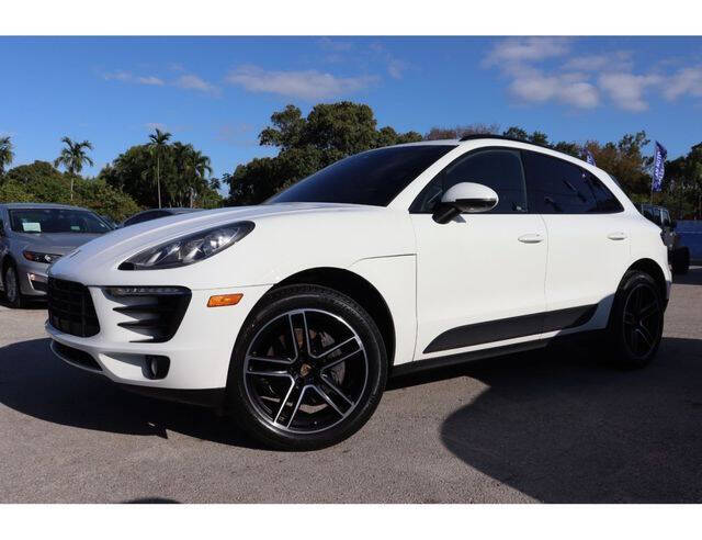 2017 Porsche Macan