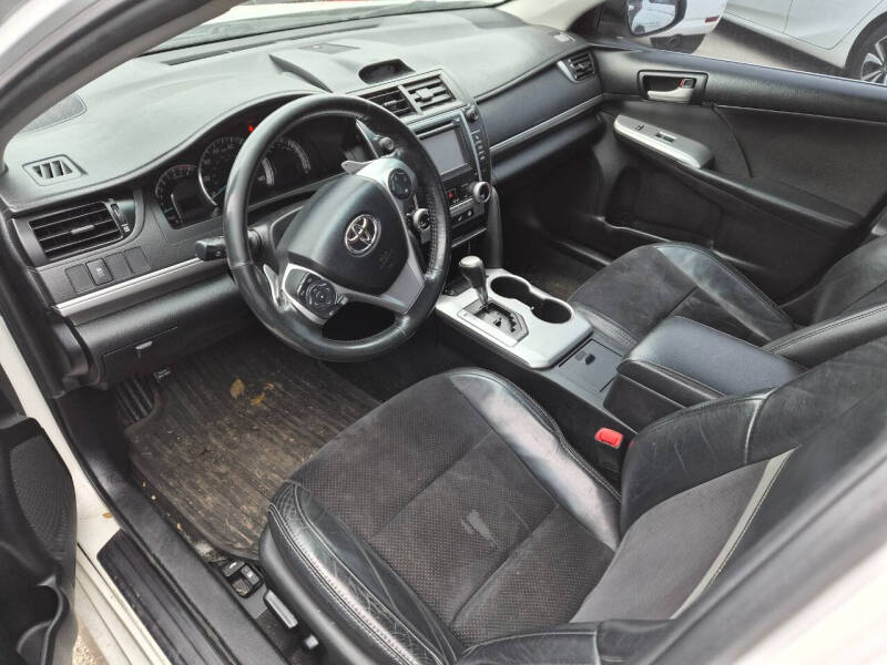 2012 Toyota Camry SE V6