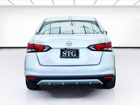 2023 Nissan Versa SV