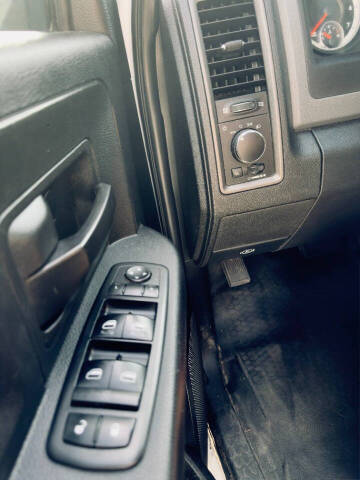 2013 RAM 2500 Powerwagon Tradesman