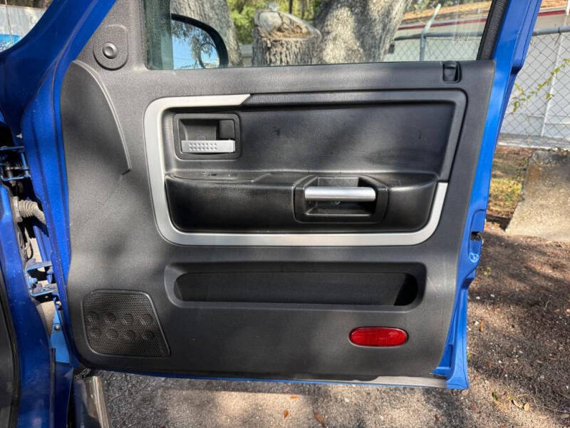 2008 Mitsubishi Raider LS