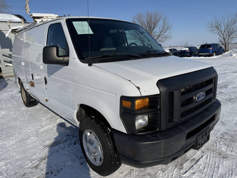 2014 Ford E-Series Econoline Van Commercial's photo