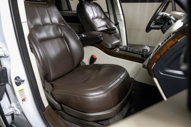 2021 Land Rover Range Rover P525 HSE Westminster Edition