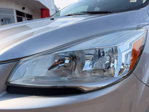 2015 Ford Escape S