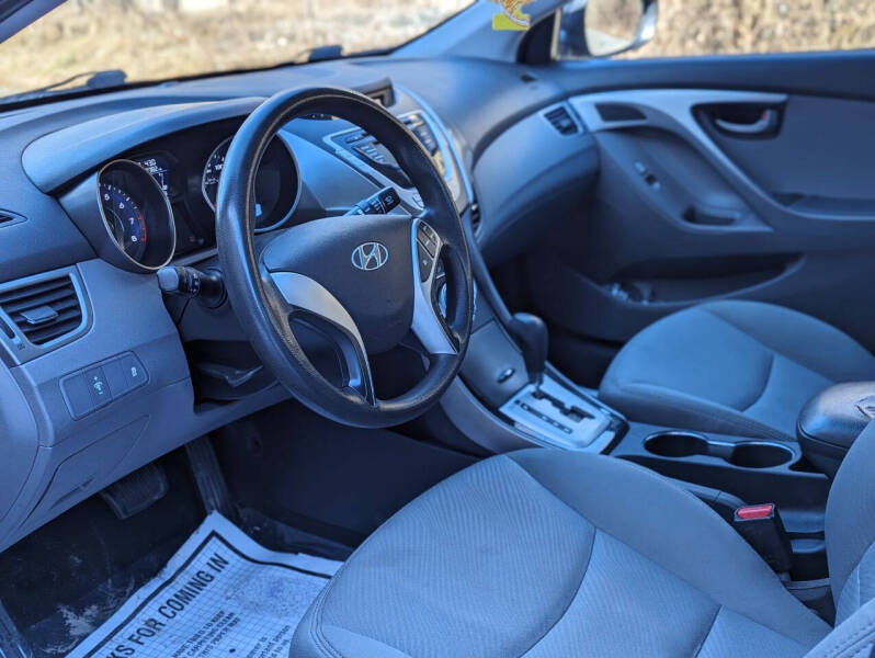 2011 Hyundai Elantra GLS