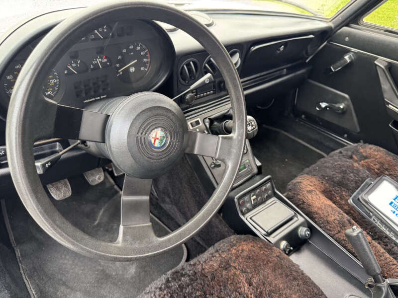 Image 5 of 1986 Alfa Romeo Spider Veloce