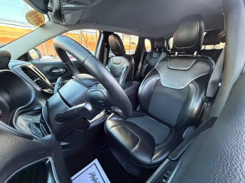 2019 Jeep Cherokee Latitude Plus