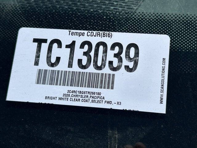 2026 Chrysler Pacifica Select