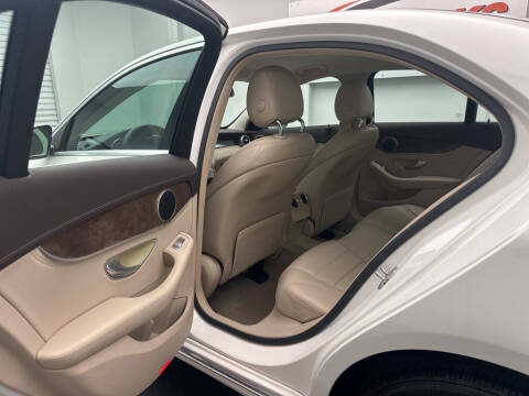 2015 Mercedes-Benz C-Class C 300