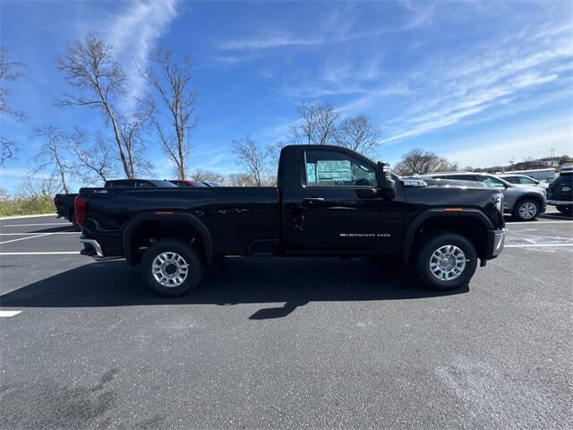 2025 GMC Sierra 2500HD Pro