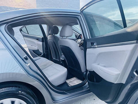 2018 Hyundai Elantra