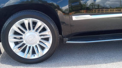 2017 Cadillac Escalade ESV Luxury