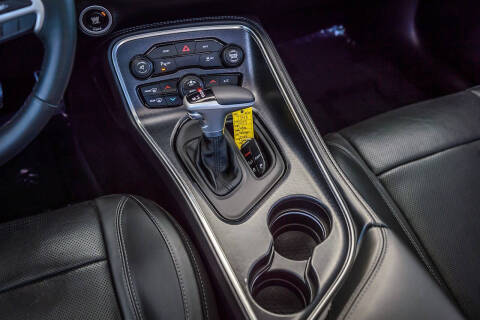 2015 Dodge Challenger SXT Plus