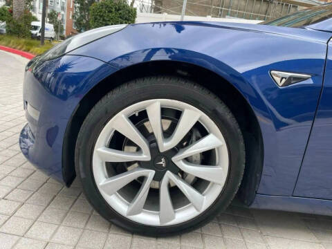 2020 Tesla Model 3 Long Range