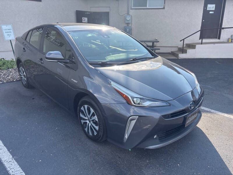 2020 Toyota Prius LE's photo
