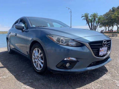 2016 Mazda MAZDA3 i Grand Touring