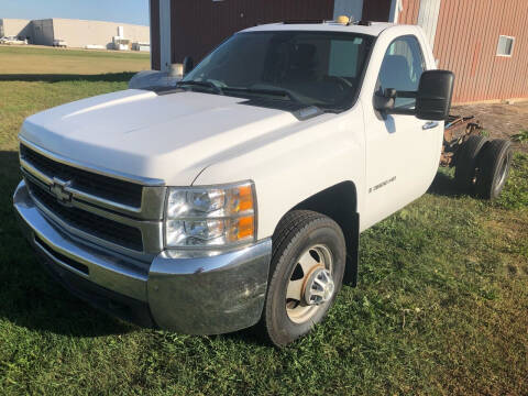 2009 Chevrolet Silverado 3500HD CC for sale at Highway 13 One Stop Shop/R & B Motorsports in Jamestown ND