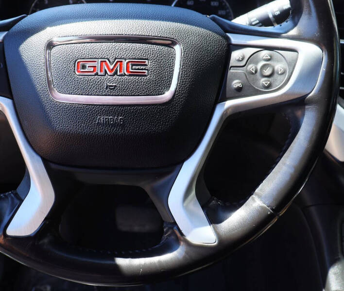 2018 GMC Acadia SLE-2