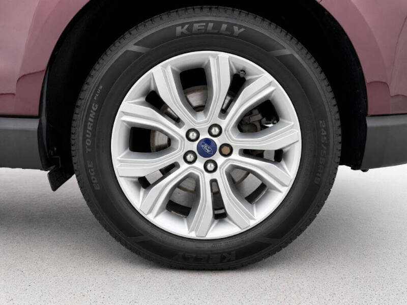 2020 Ford Edge Titanium
