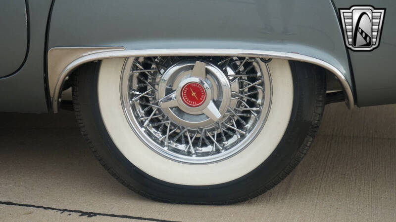 1957 Ford Thunderbird