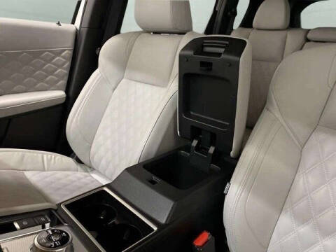 2025 Mitsubishi Outlander PHEV SEL