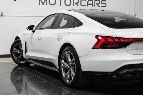 2022 Audi e-tron GT quattro Premium Plus