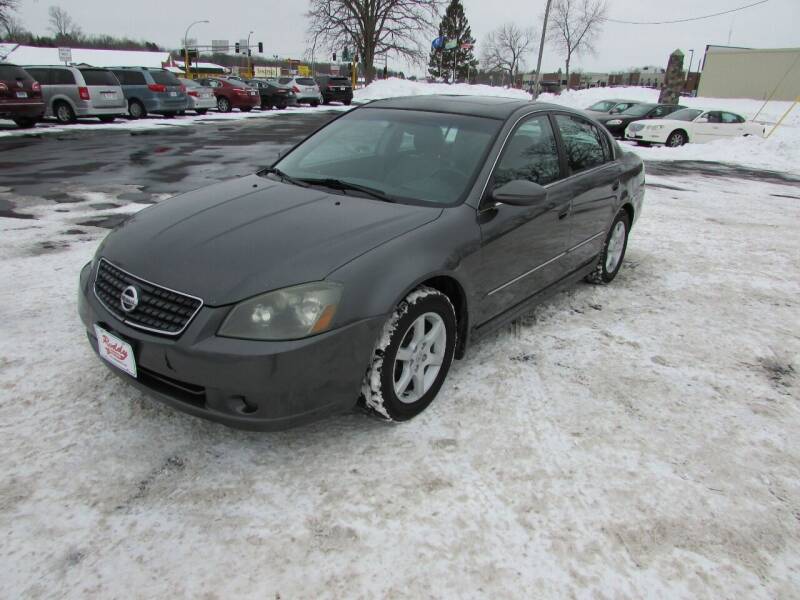 2005 Nissan Altima for sale at Roddy Motors in Mora MN