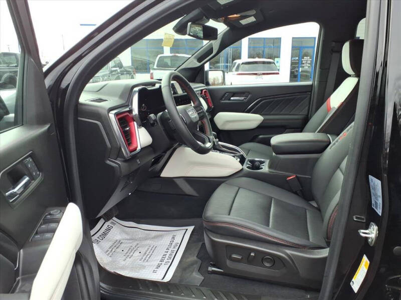 2024 GMC Canyon AT4X