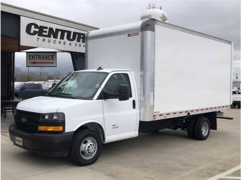 2021 Chevrolet Express for sale at CENTURY TRUCKS & VANS in Grand Prairie TX