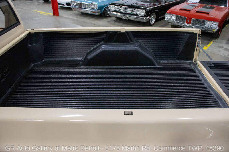 1987 Chevrolet R/V 10 Series V10