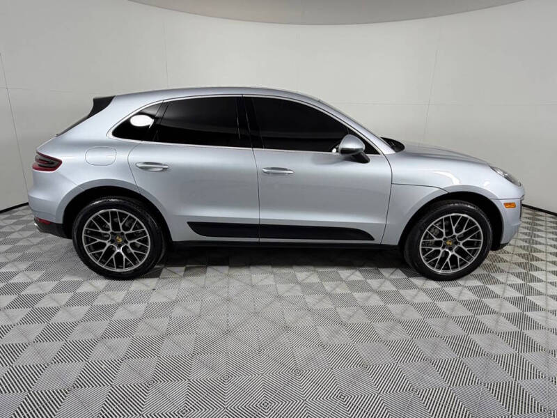 2016 Porsche Macan S
