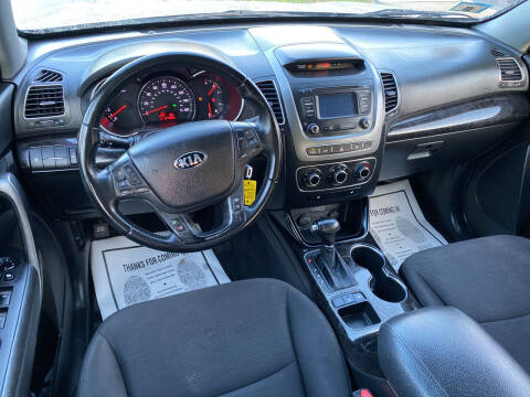 2014 Kia Sorento LX