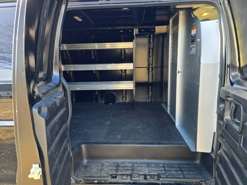 2023 GMC Savana 3500