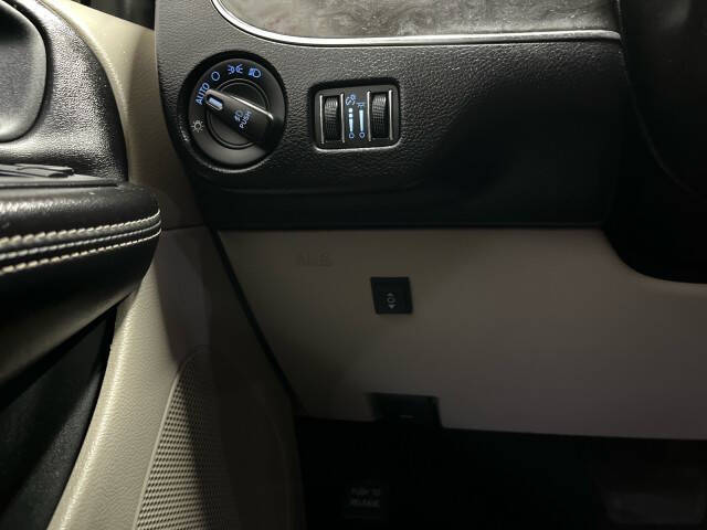 2014 Chrysler Town and Country Touring