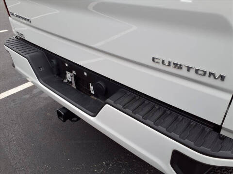 2024 Chevrolet Silverado 1500 Custom