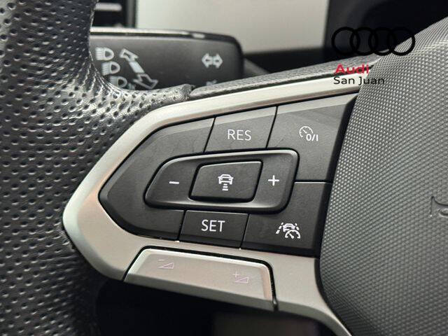 2022 Volkswagen Atlas Cross Sport V6 SEL R-Line 4Motion