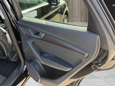 2024 Audi Q5 e quattro S line Premium 55 TFSI