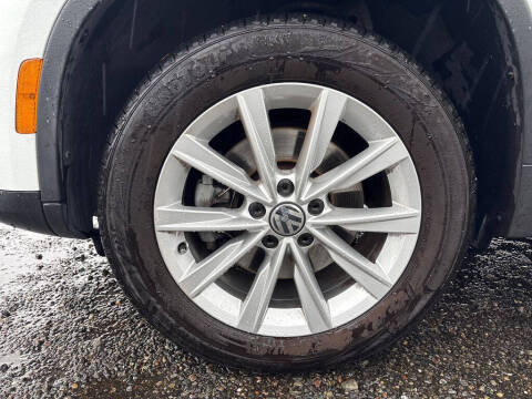 2018 Volkswagen Tiguan Limited 2.0T 4Motion