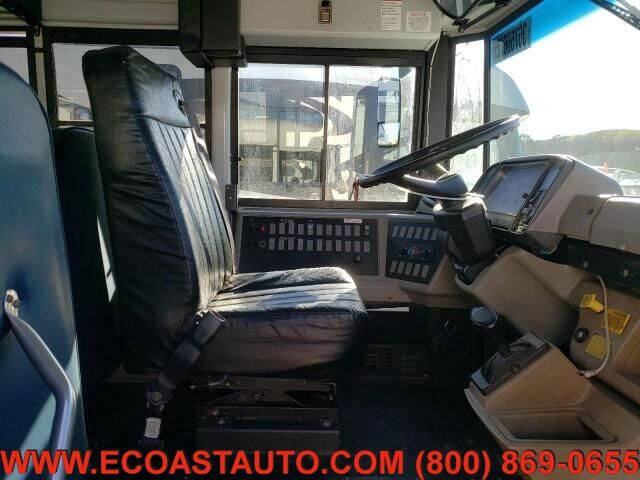 2006 Freightliner FS 65