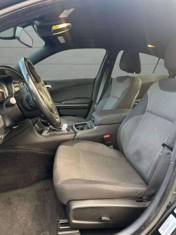 2015 Dodge Charger SE