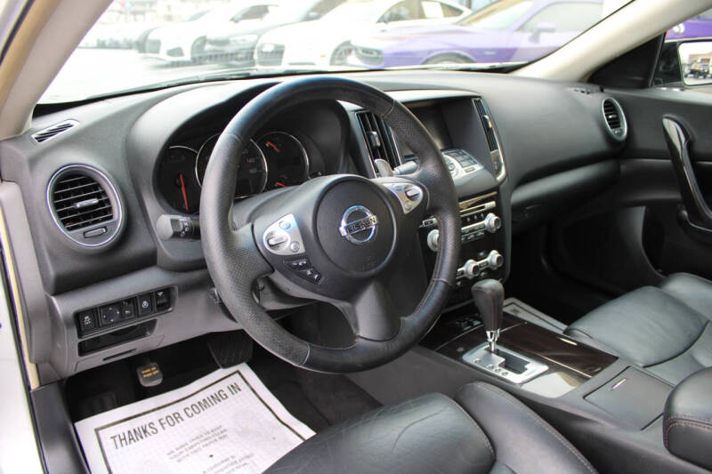 2014 Nissan Maxima