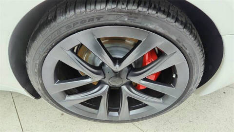 2023 Tesla Model S Plaid