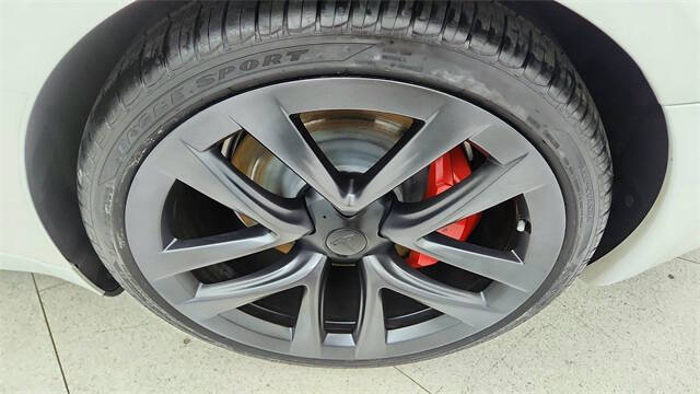 2023 Tesla Model S Plaid