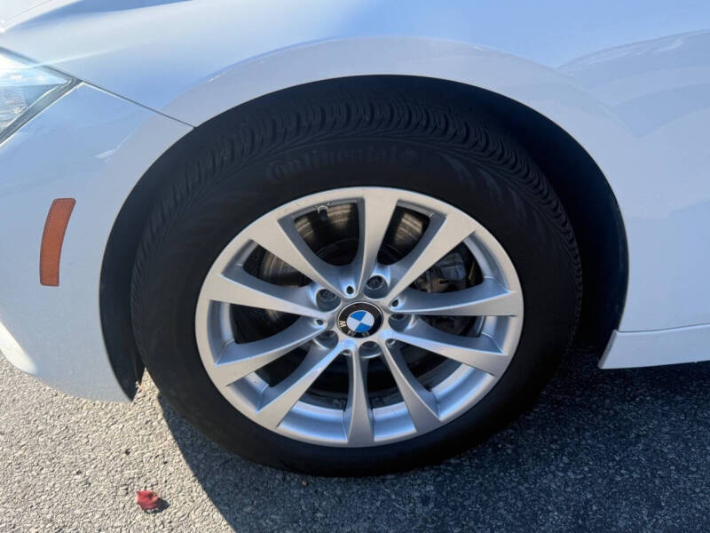 2017 BMW 3 Series 320i xDrive