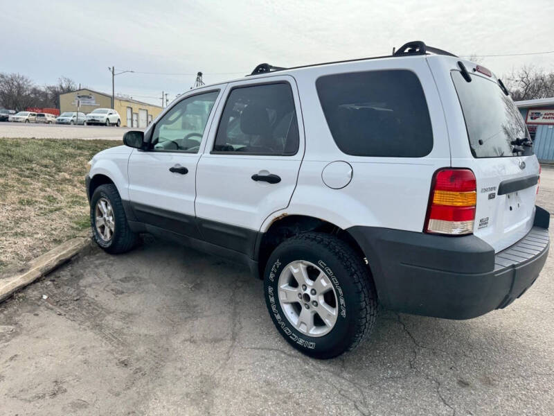 2005 Ford Escape XLT