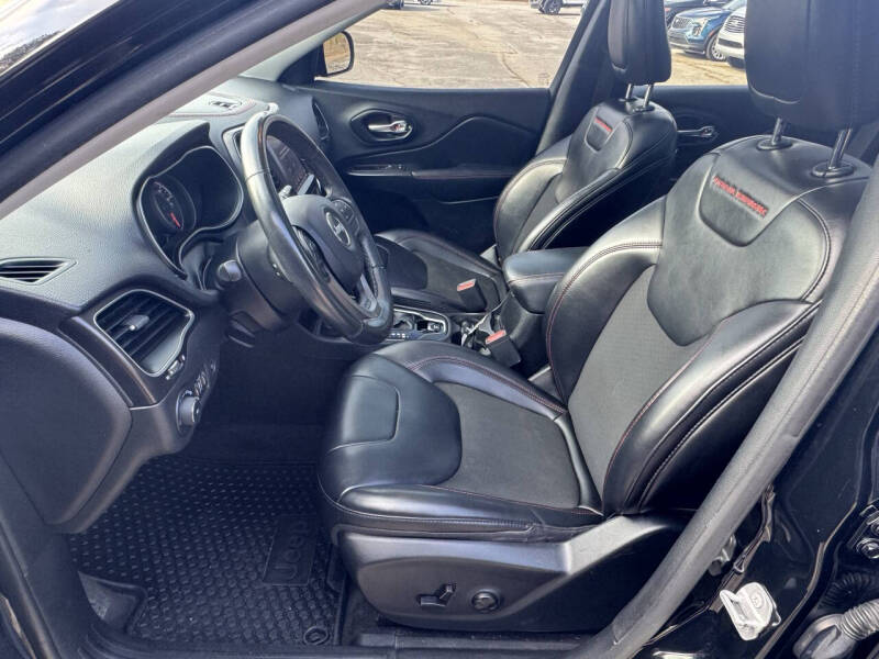 2019 Jeep Cherokee Trailhawk