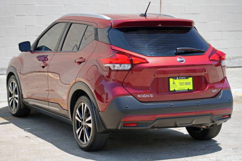2020 Nissan Kicks SR