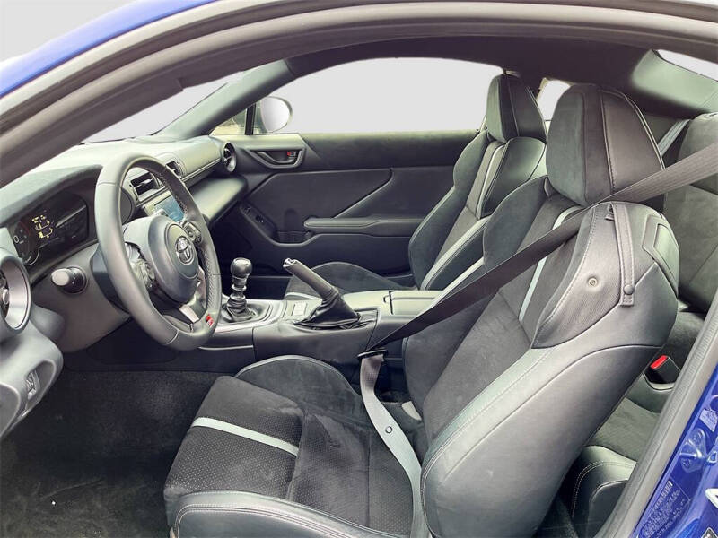 2024 Toyota GR86 Premium