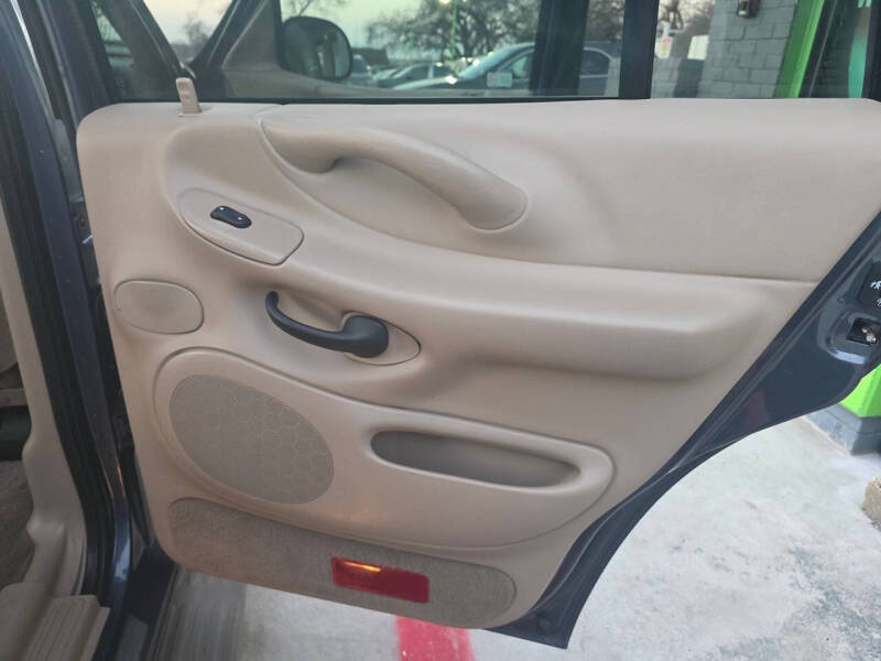 2001 Ford Expedition Eddie Bauer