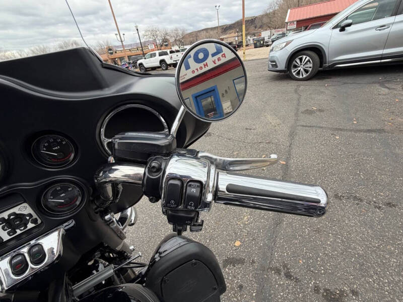 2013 Harley-Davidson TRIKE FLHTCUTG